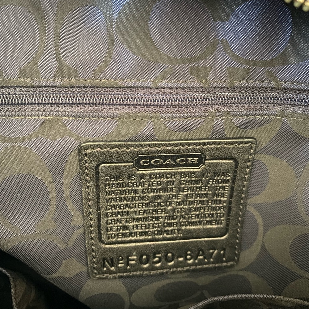 Authentic 2005 COACH Hampton Satchel bag - Medicine Hand Bag Style w/ dust bag - Picture 7 of 12